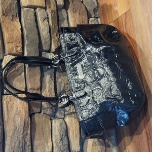 Coach medium size shoulder bag